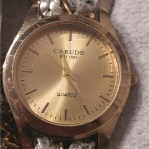 CARUDE Gold Women's Quartz Watch